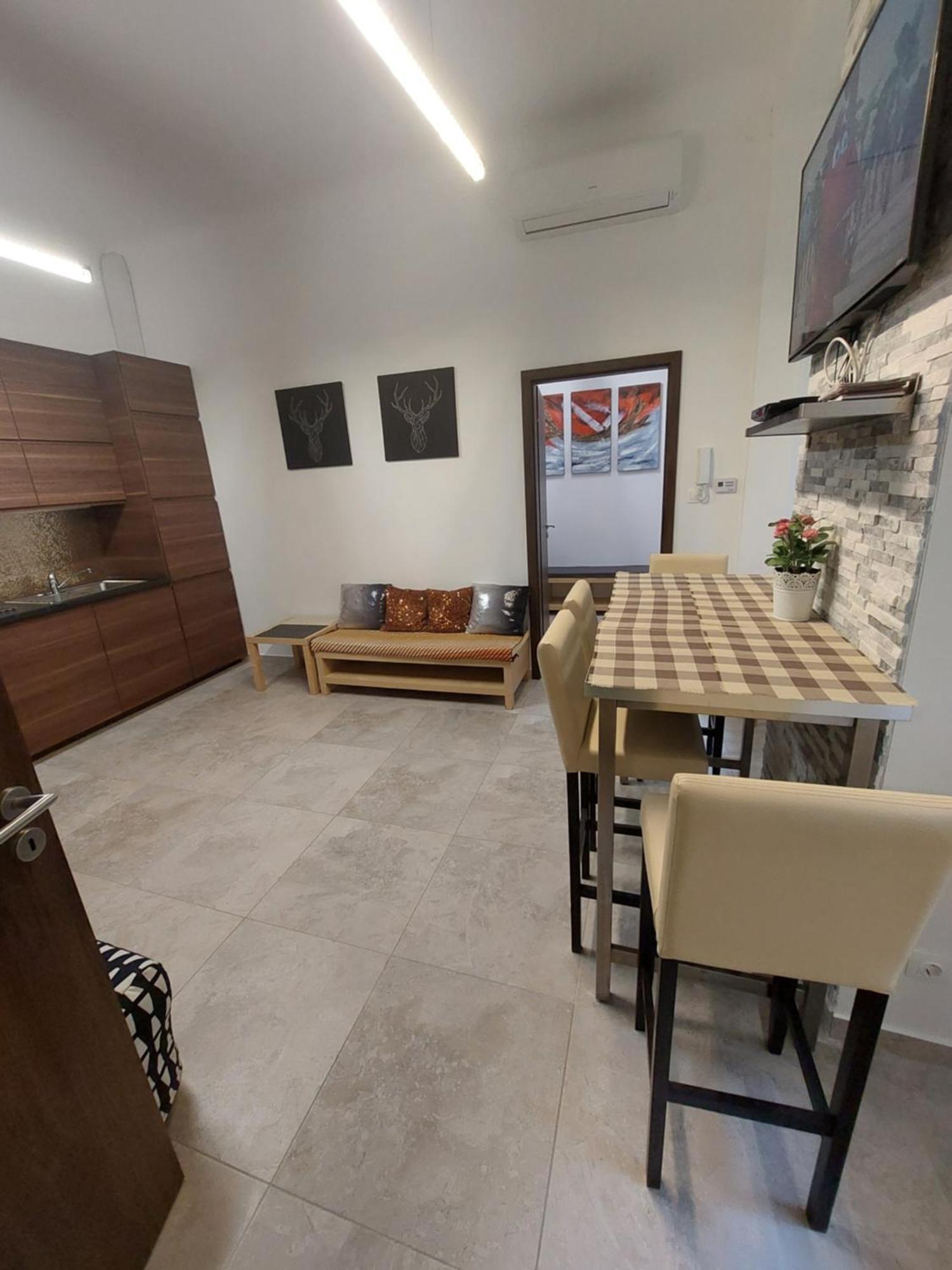 Gold Basilica Apartment